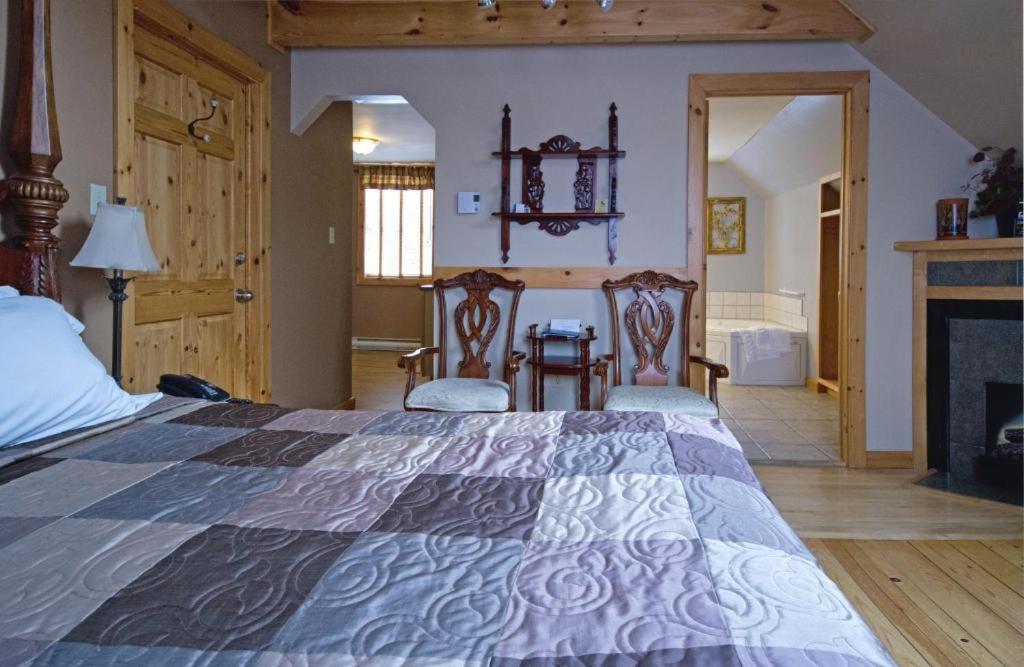 Mackenzie Motel & Cottages Шелберн Экстерьер фото