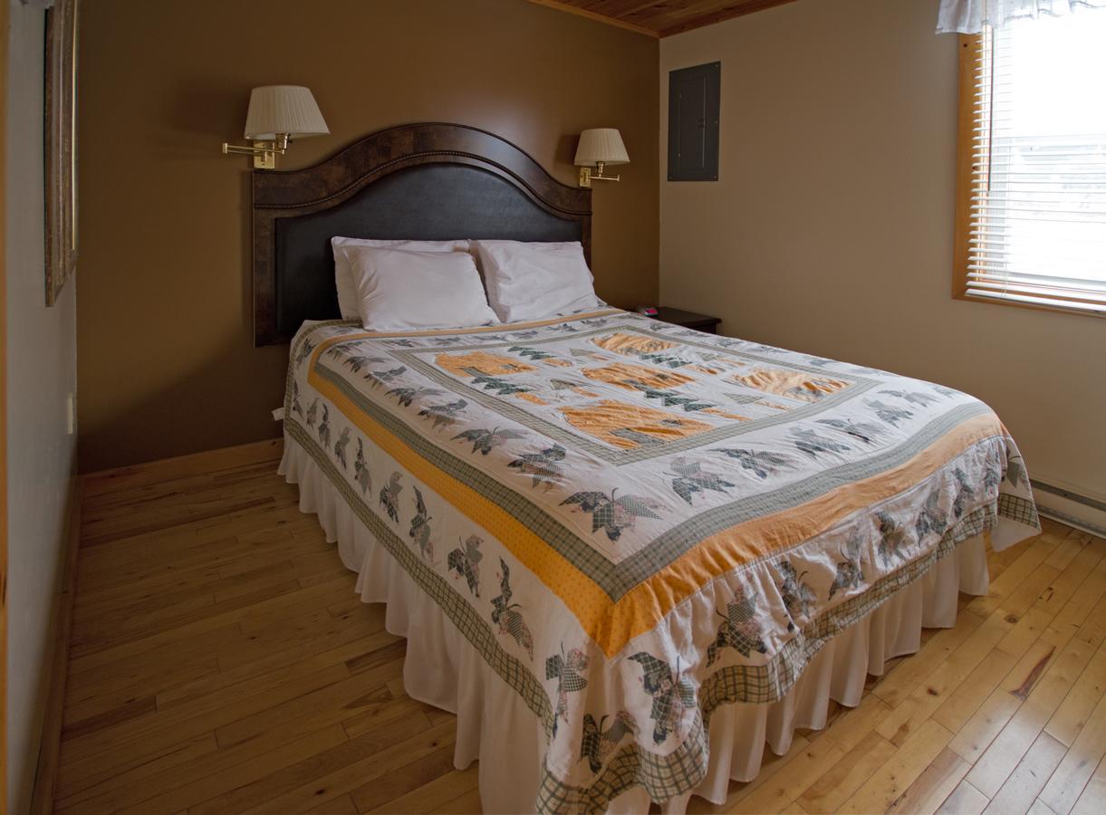 Mackenzie Motel & Cottages Шелберн Экстерьер фото